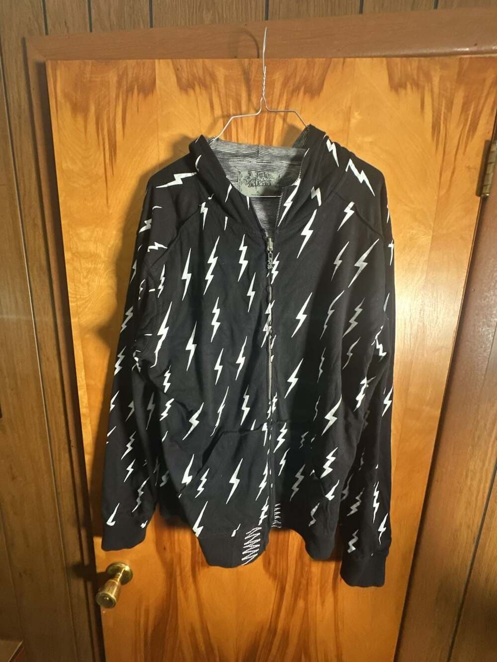 A Fine Mess Black White Lightning Bolt Zip Up ⚡️Streetwear XL
